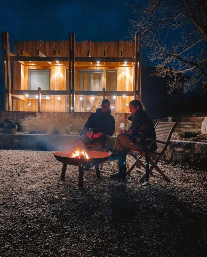 Апартаменти Panorama Glamping Vipavska Dolina Dobravlje Номер фото