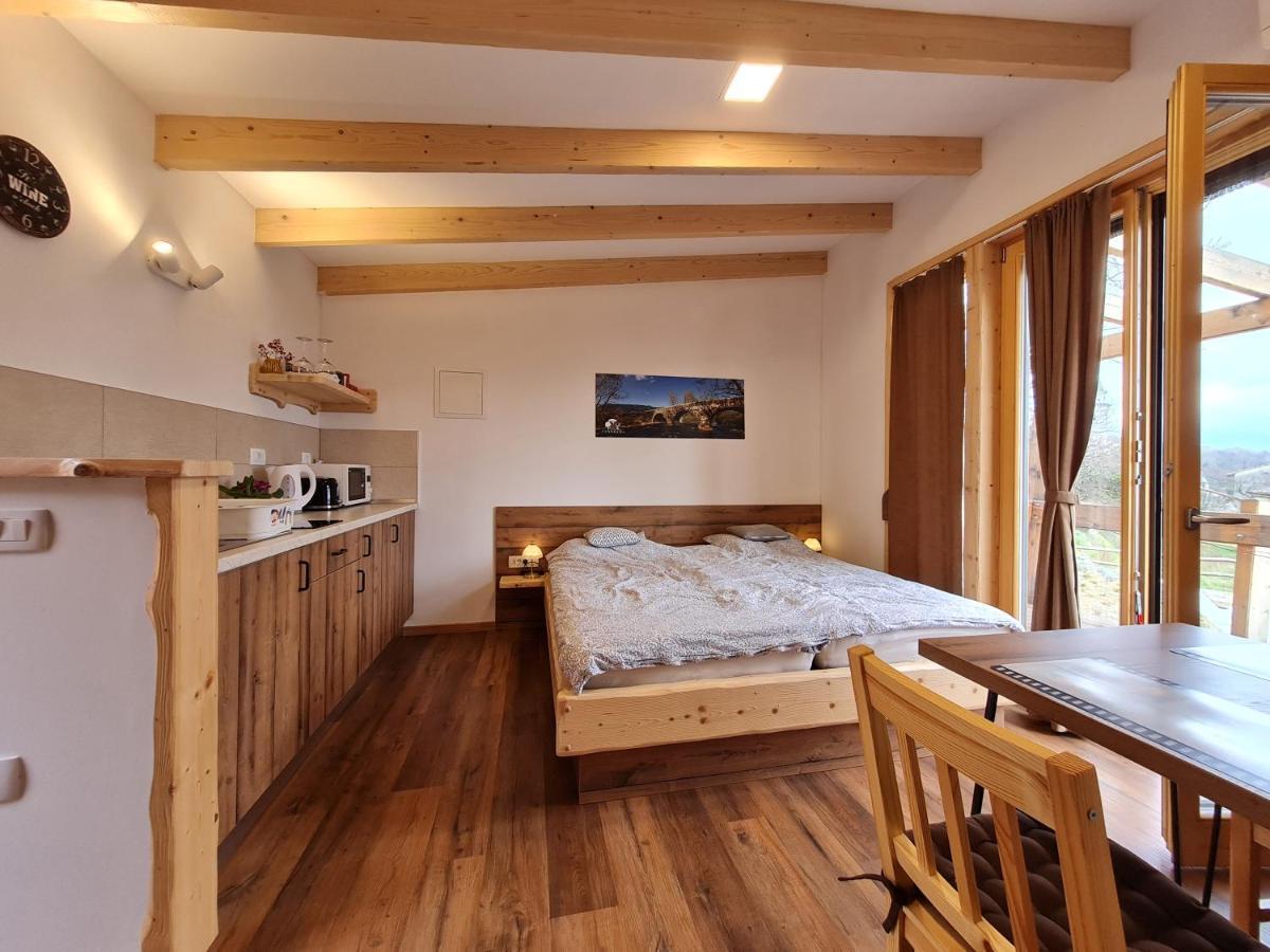Апартаменти Panorama Glamping Vipavska Dolina Dobravlje Екстер'єр фото